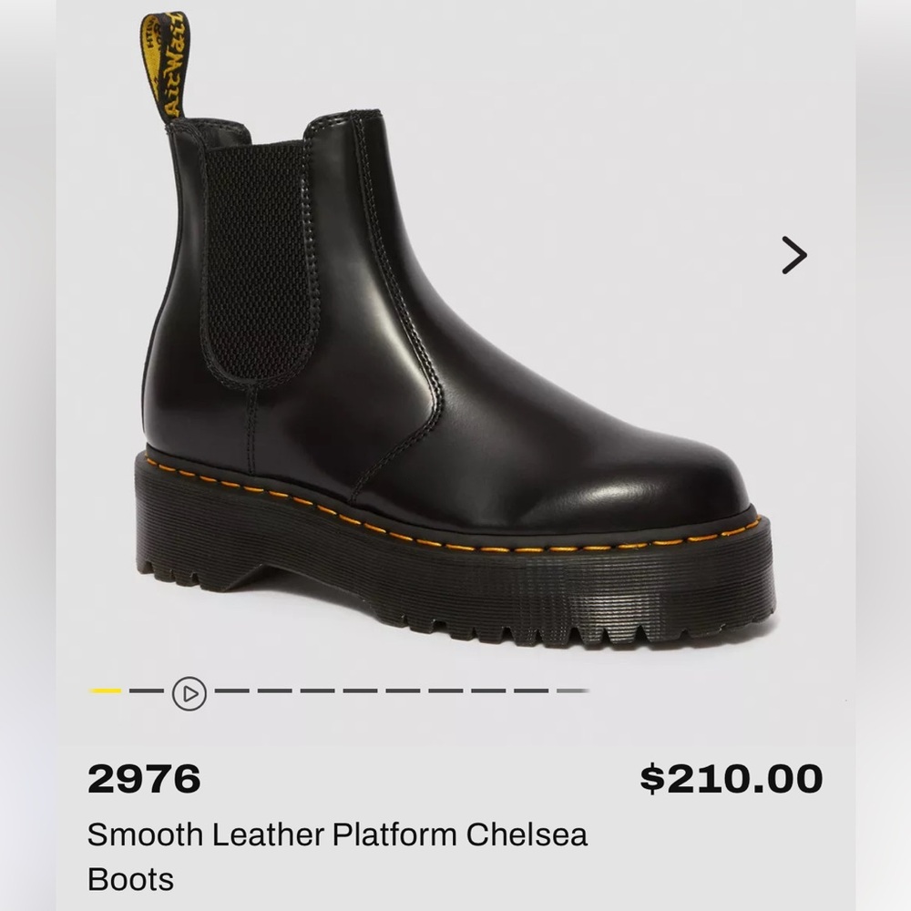 Smooth Leather Platform Chelsea Boots Women’s Size 8